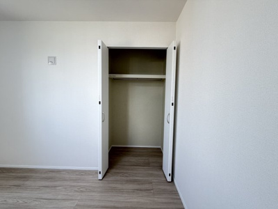 【収納】 | うるま市赤野（全3棟）A号棟 | A号棟　洋室5.25帖＋CL付き♪