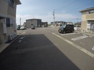 【駐車場】