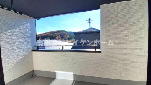 比企郡小川町　新築住宅　小川駅徒歩17分のバルコニー|暖かな日差しのふりそそぐバルコニー