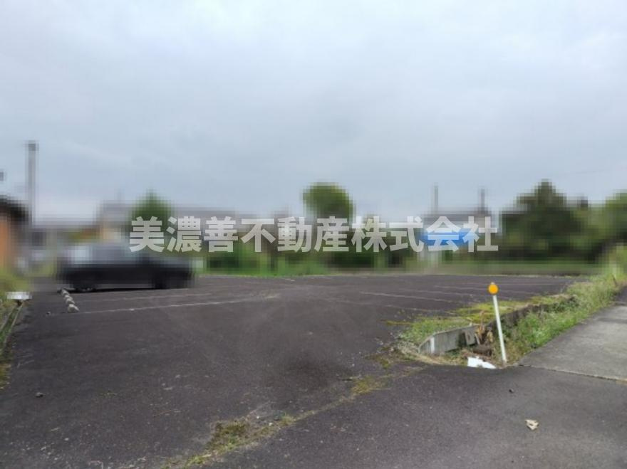 ６５７９４　山県市高富土地の外観