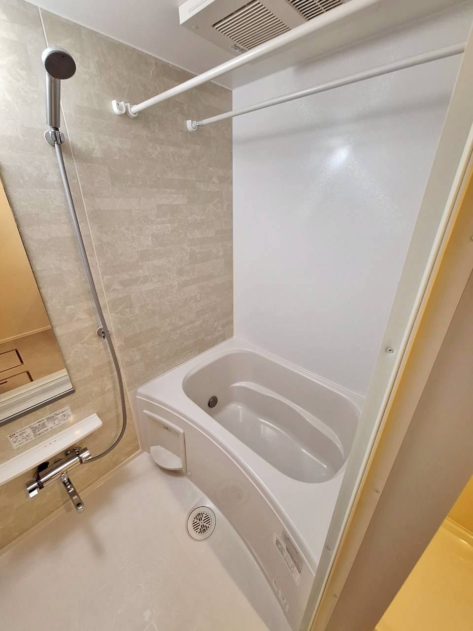 シャロン Ｋの浴室|追い炊き付