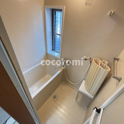 守口市藤田町メゾネット2階の浴室