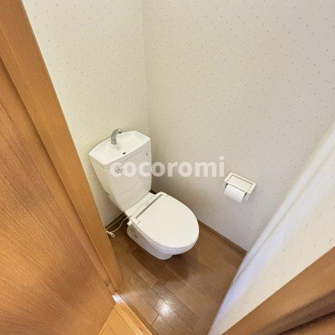 守口市藤田町メゾネット2階のトイレ