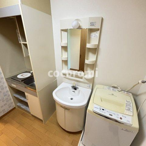 守口市藤田町メゾネット2階の洗面所