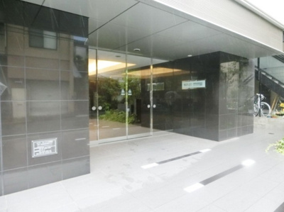 【エントランス】 | ルフレ プレミアム神楽坂