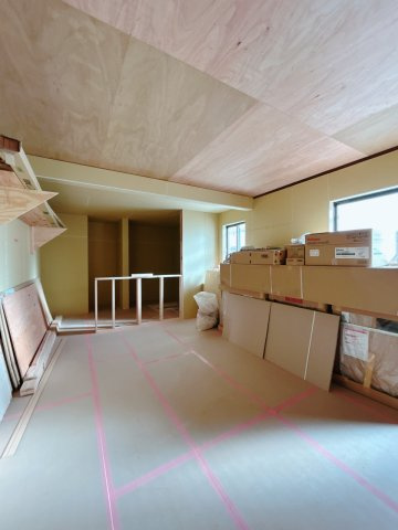 【居間・リビング】 | 中古戸建　 福島市蓬莱町３丁目 | ★内覧予約でブランド米2kg★