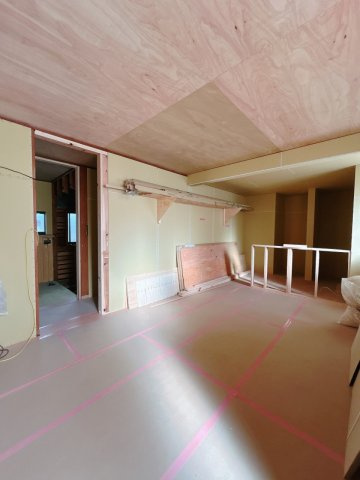 【居間・リビング】 | 中古戸建　 福島市蓬莱町３丁目 | ★内覧予約でブランド米2kg★