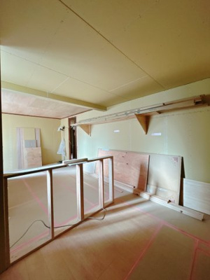 【居間・リビング】 | 中古戸建　 福島市蓬莱町３丁目 | ★内覧予約でブランド米2kg★