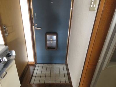 【玄関】 | メゾンブルーリボン