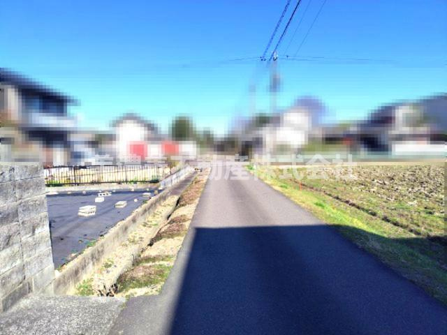 ６５００５　岐阜市石原3丁目土地の前面道路含む現地写真