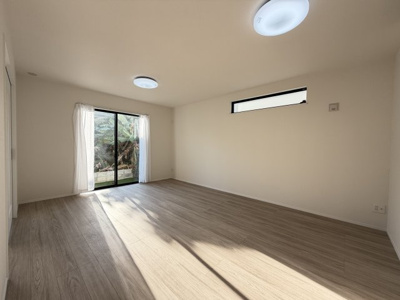 【居間・リビング】 | うるま市赤野（全3棟）C号棟 | C号棟　LDK16帖♪