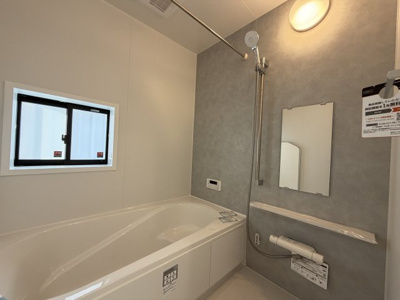 【浴室】 | うるま市赤野（全3棟）C号棟 | C号棟　浴室換気乾燥機付き♪