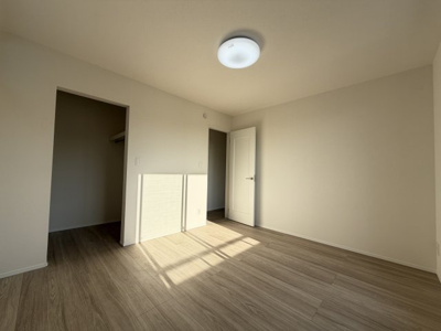 【洋室】 | うるま市赤野（全3棟）C号棟 | C号棟　洋室7帖＋WIC付き♪