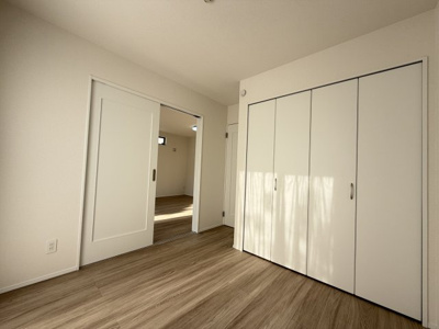 【洋室】 | うるま市赤野（全3棟）C号棟 | C号棟　1階洋室4.5帖＋CL付き♪