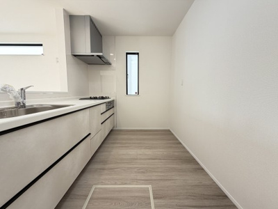 【キッチン】 | うるま市赤野（全3棟）C号棟 | C号棟　使いやすいシステムキッチン♪