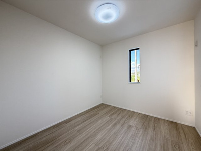 【洋室】 | うるま市赤野（全3棟）C号棟 | C号棟　洋室5.25帖＋CL付き♪