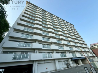 逆瀬川パークマンションの外観