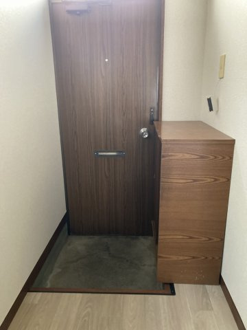菅原荘の玄関