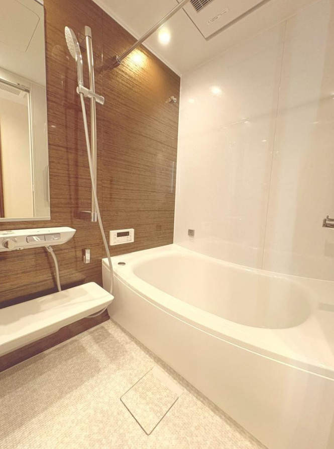 ナイスベルクール横濱綱島【仲介手数料無料】の浴室