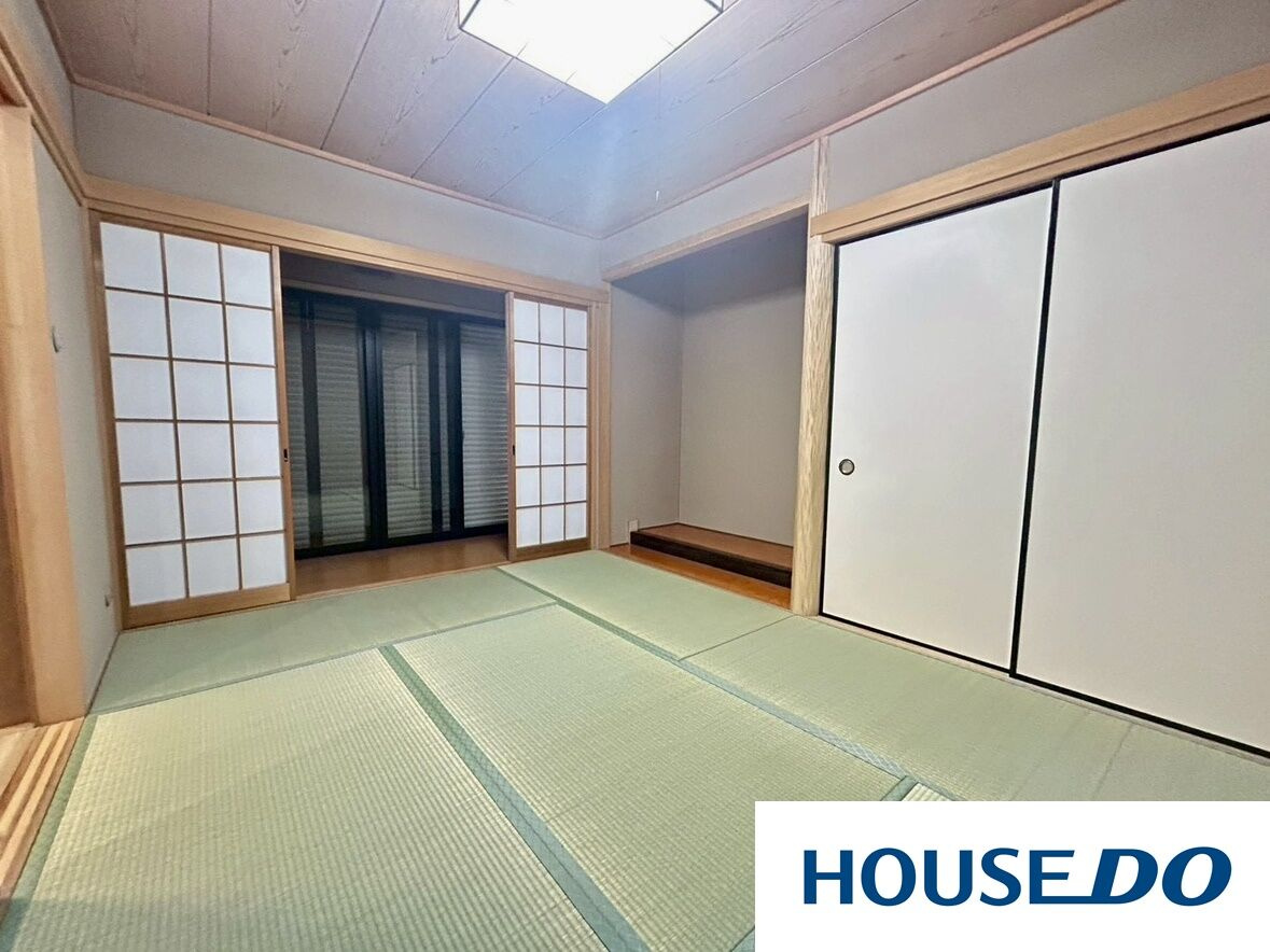 中古戸建　太田市新田市野井町の和室|客間としてはもちろん、お子様のお昼寝や遊び場としても活用できる多目的な空間！ライフスタイルに合わせて自由に利用できます☆