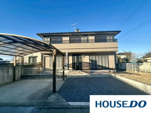 中古戸建　太田市新田市野井町の外観|庭先には、ガーデニングや家庭菜園、お子様の遊び場としても活用できるフリースペースを確保！趣味や家族の時間を楽しめます☆