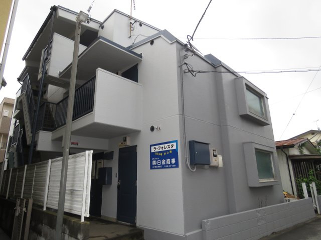 ラフォレスタの外観