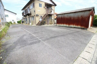 【駐車場】