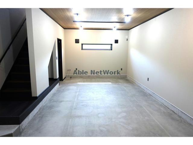 インダストリアル７の収納|ガレージ