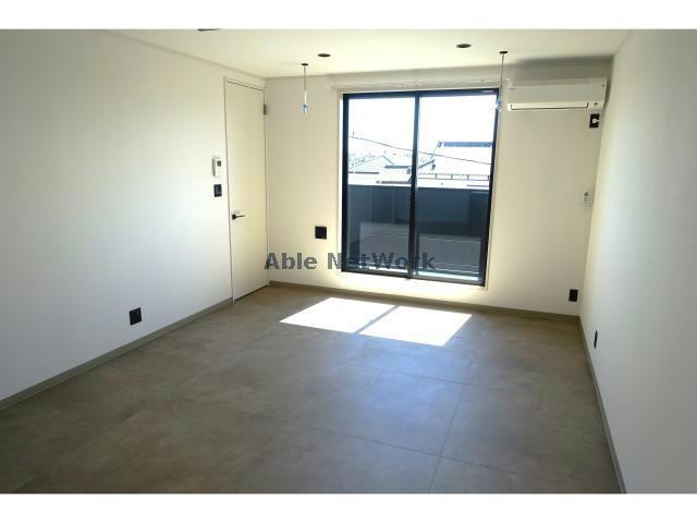 インダストリアル７の居間・リビング|洋室１４帖