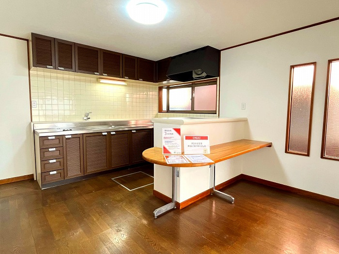 【仲介手数料無料／瀬戸市】瀬戸市西山町2丁目46-22　中古戸建のキッチン