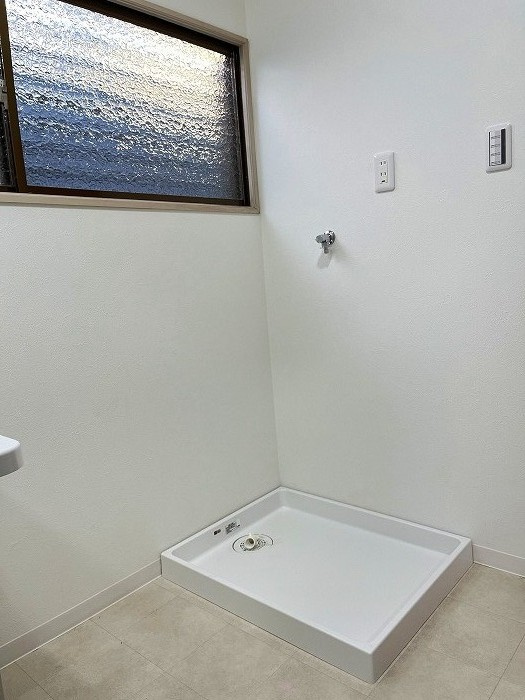 【仲介手数料無料／瀬戸市】瀬戸市西山町2丁目46-22　中古戸建のランドリースペース