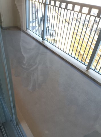 オーキッドコート湖南館のバルコニー