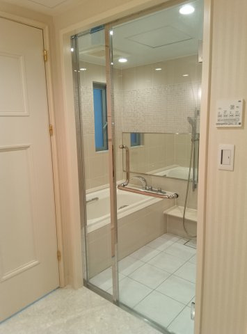 オーキッドコート湖南館の浴室