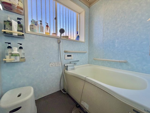 古河市仁連中古物件の浴室