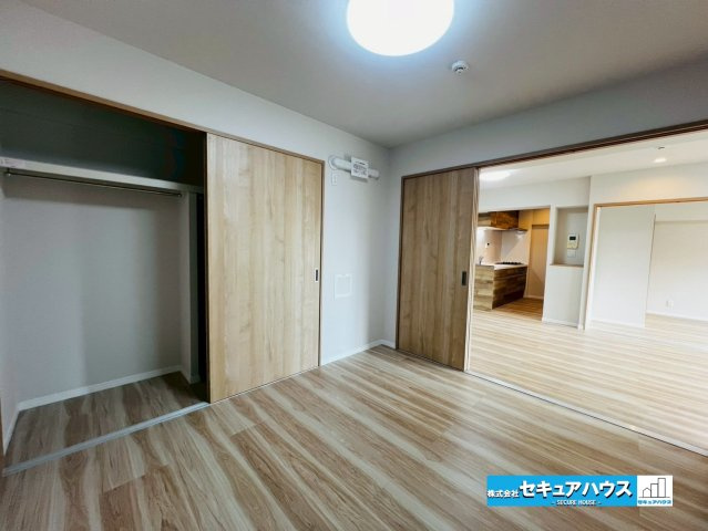 ユニオンシンワハイツ豊明の洋室|【洋室】
◆全居室収納付きのため各部屋に必要な荷物を収納できます。　　　　　　　　　　　　　　　　　　　　　　　　　　　　　　　　　　　　　　　　　　　　　　　　　　　　　　　　　　　　　　　　　　　