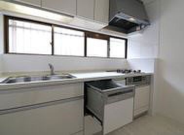 豊中市千里園3丁目　中古戸建のキッチン|使いやすいキッチンです