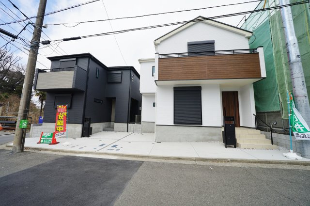 【横浜市旭区市沢町338-3全2棟新築戸建て】★仲介手数料無料★（市沢小学校・西谷中学校）の外観