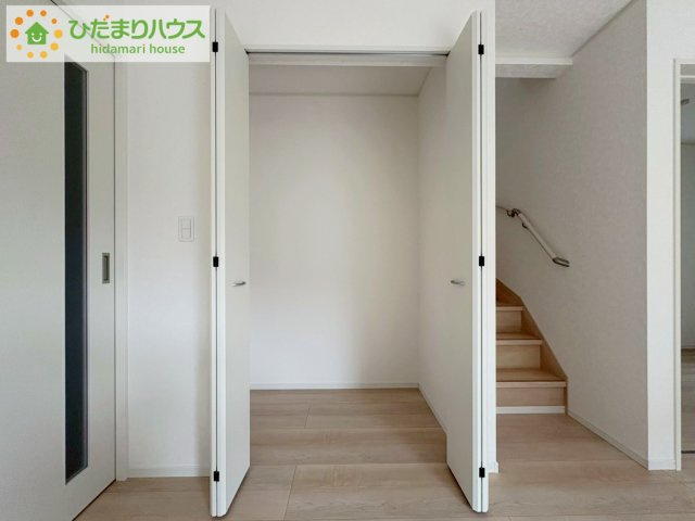 ひたちなか市高野第7　新築戸建の収納|収納場所に困る掃除機や掃除用具はココへ！！