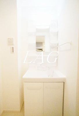 【洗面所】 | リブリ・SAKAEⅡ | 独立洗面台です。