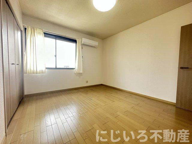 エスパシオ那賀川Bの居間・リビング