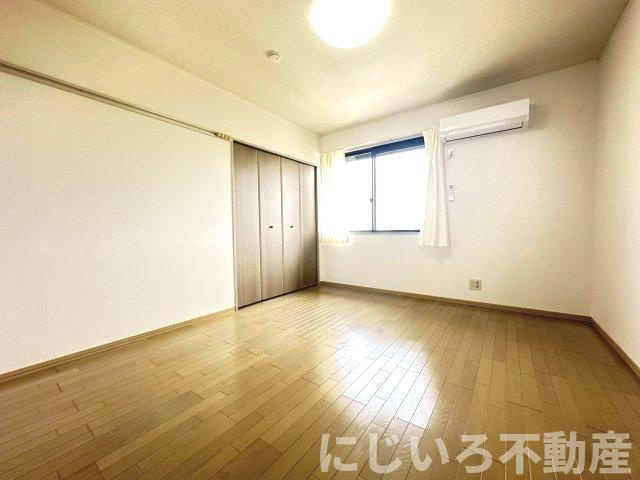 エスパシオ那賀川Bの寝室