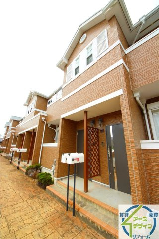 メゾン・シャルマン・エルの外観