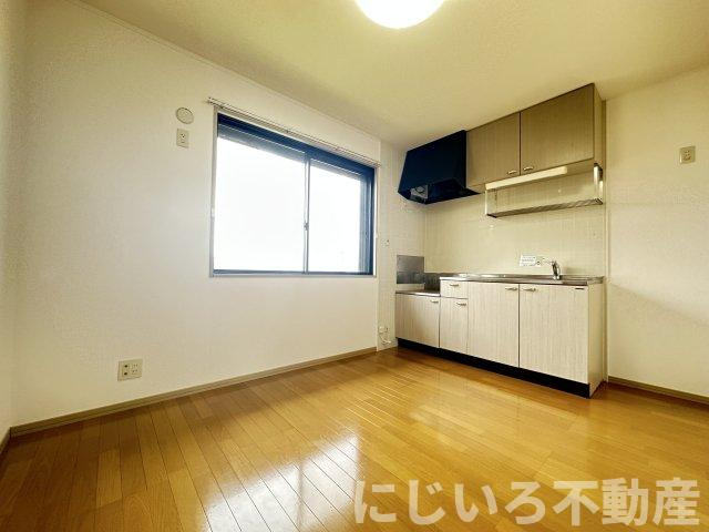 エスパシオ那賀川Bの居間・リビング