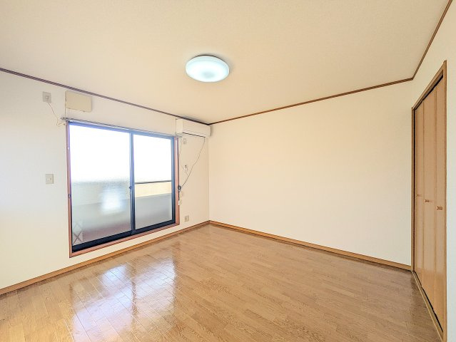 ハピネスの居間・リビング