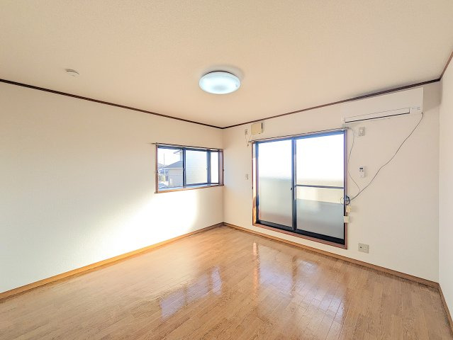 ハピネスの洋室