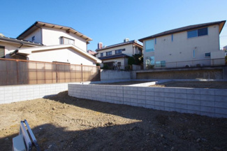 【外観】 | 【仲介手数料無料！！】八王子市鹿島　新築戸建て（全2棟）1号棟　5499万円 | 令和７年12月12日撮影　建築中