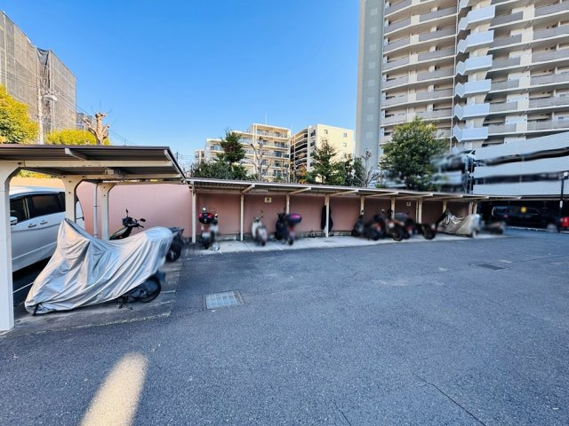 【その他】 | ライオンズガーデン成増ヴィスタヒルB棟　（成増店） | バイク置き場