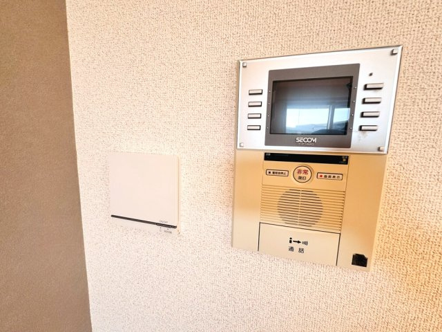 【セキュリティ】 | ライオンズガーデン成増ヴィスタヒルB棟　（成増店） | TVモニター付インターホンのため訪問者がひと目で分かります　