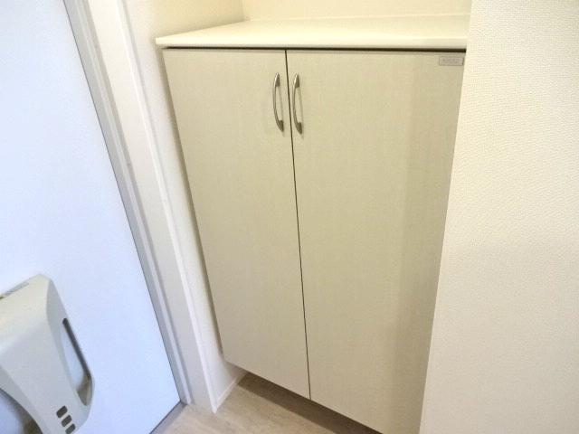 Ｅｓｐｏｉｒの収納|下駄箱