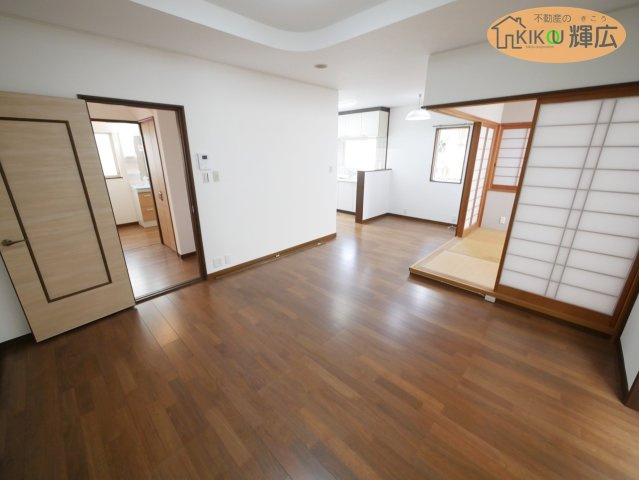 【居間・リビング】 | 姫路市西八代町　中古戸建